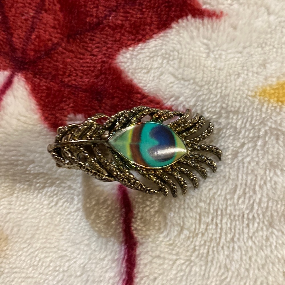 Ring - Picture 2 of 5